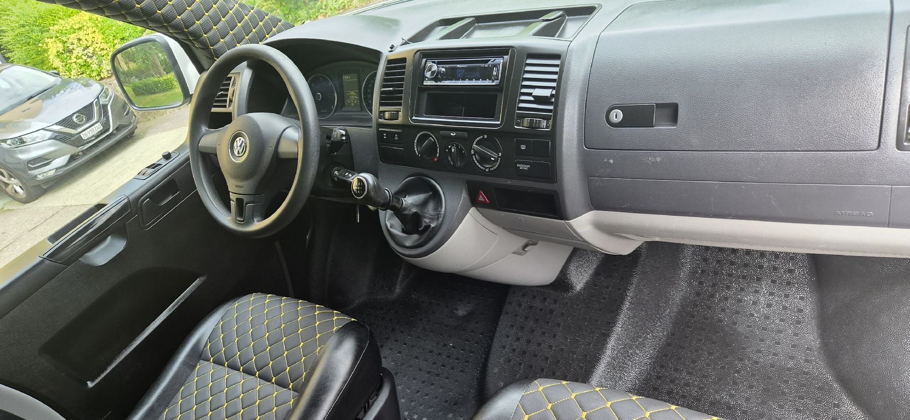 VW Camping Fahrzeuge: VW T5 4MOTION CAMPER – Gebraucht aus Dietlikon von svajc80 2
